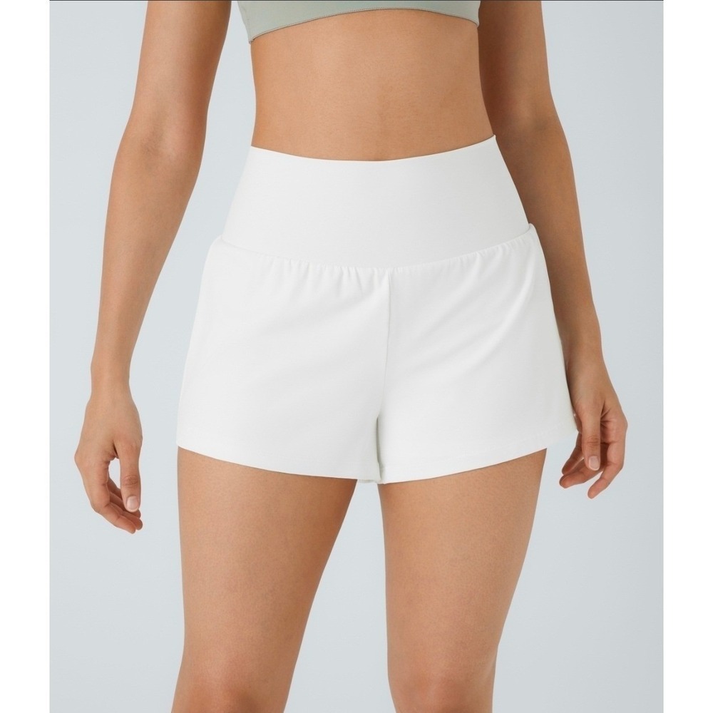 Halara SoftlyZero Airy 2-in-1 InstantCool Yoga Shorts 5" XS NWT White